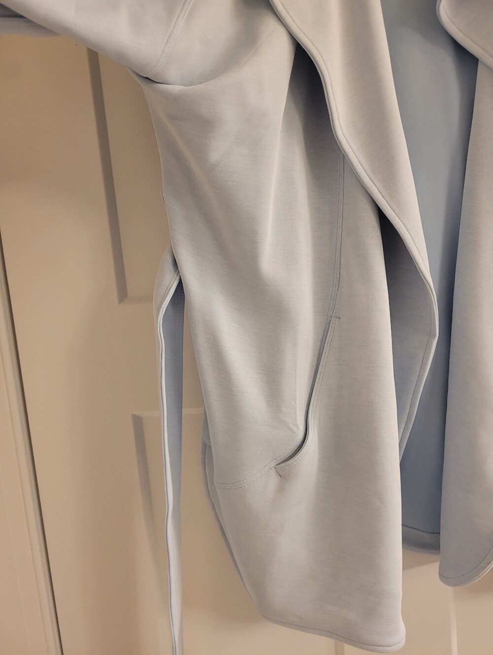 Lululemon Jacket - Picture 2 of 5